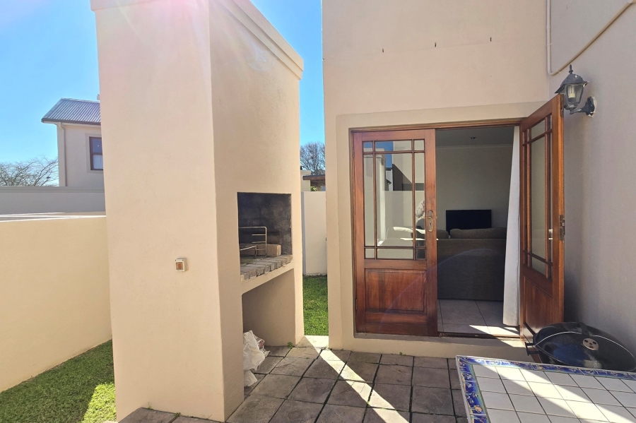 3 Bedroom Property for Sale in Graanendal Western Cape